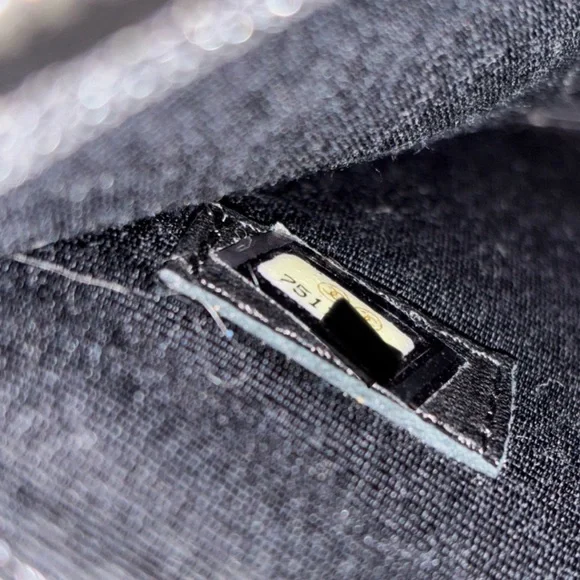 CHANEL Medallion handbag - Picture 9 of 9